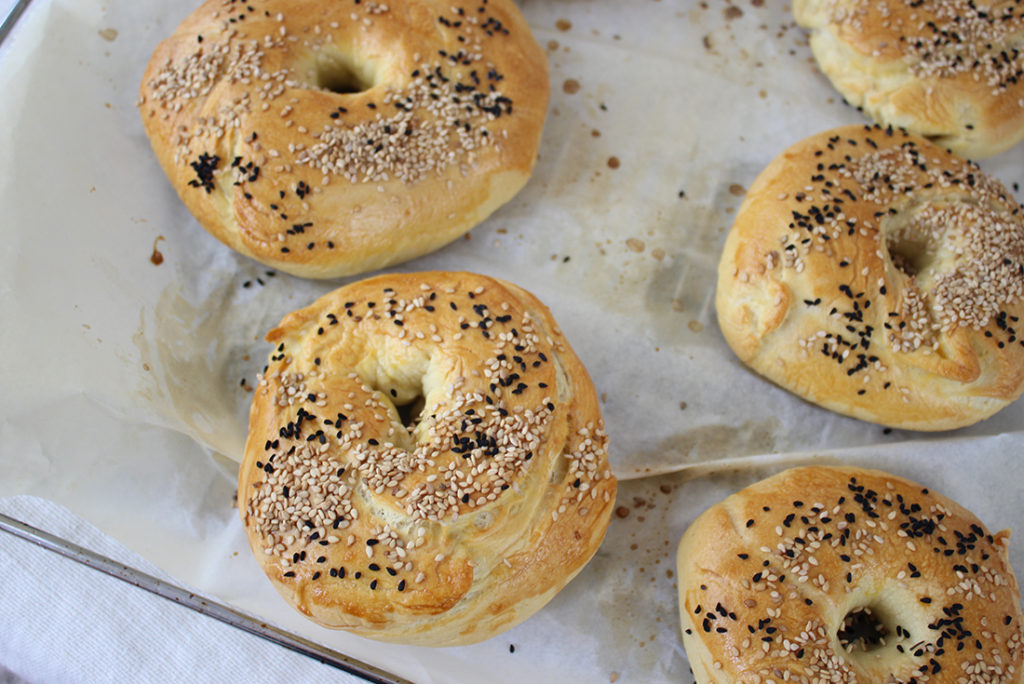 Selbstgemachte Bagels vom #synchronbacken: innen kross, aussen flauschig-saftig.