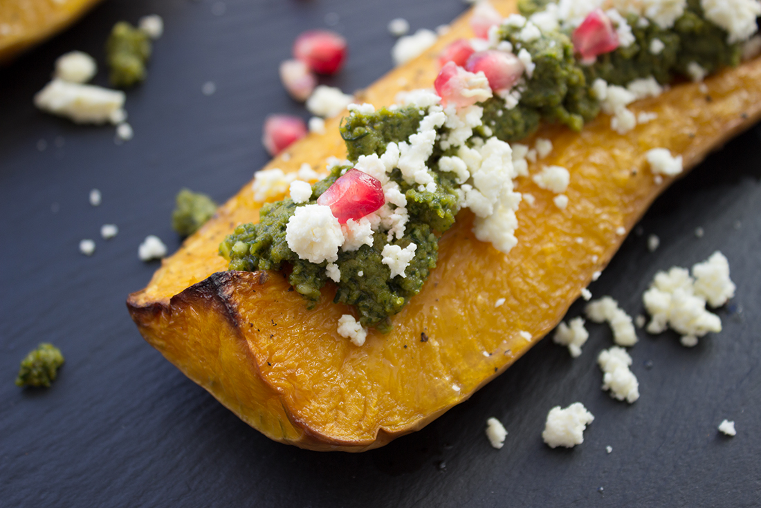 Geschmorter Kürbis mit Pesto und Feta - Dinner4Friends