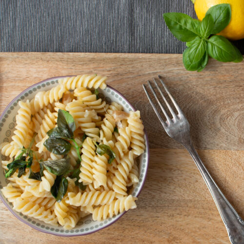 Fusilli mit Parmesan und Zitrone