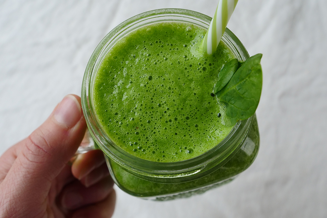 Green Smoothie mit Spinat