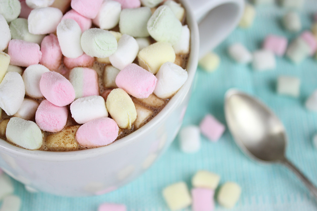 Heiße Schokolade mit Marshmallows