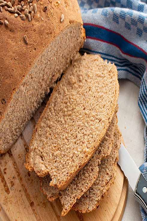 Einfaches Vollkornbrot ohne Sauerteig - Dinner4Friends