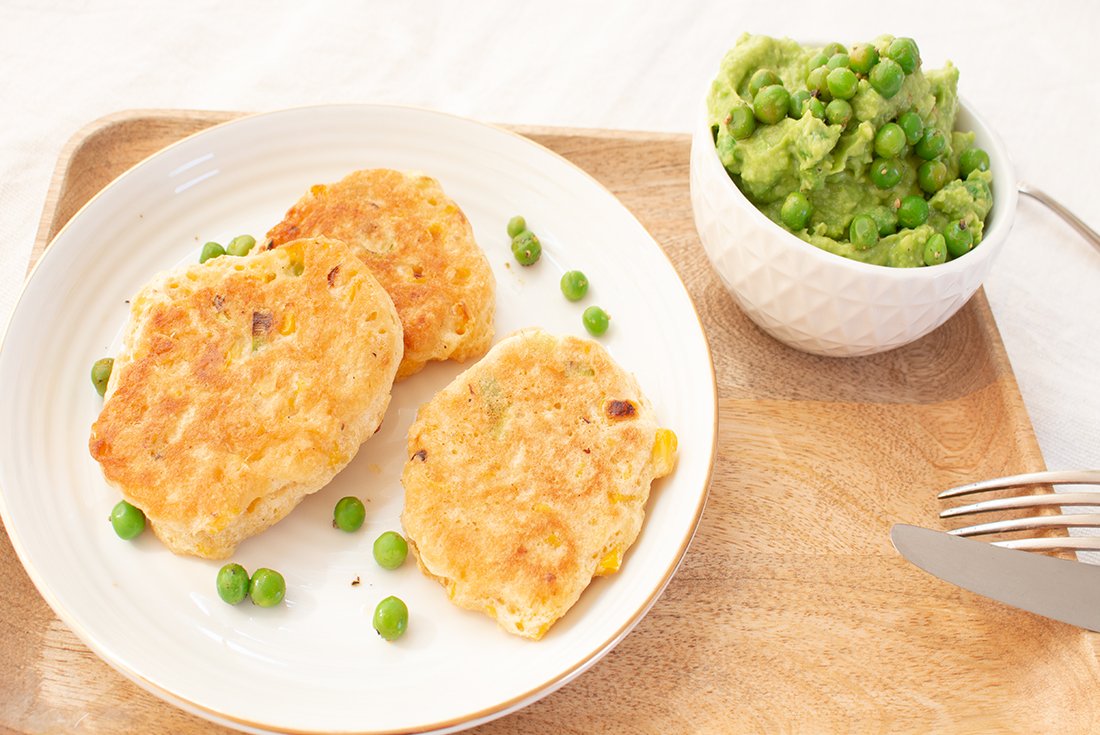 Maisfritter mit Erbsen Guacamole