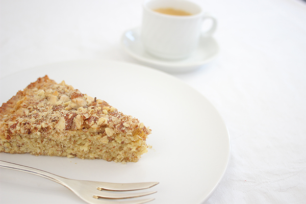 Eigentlich heißt der Mandelkuchen Kochlöffelkuchen.