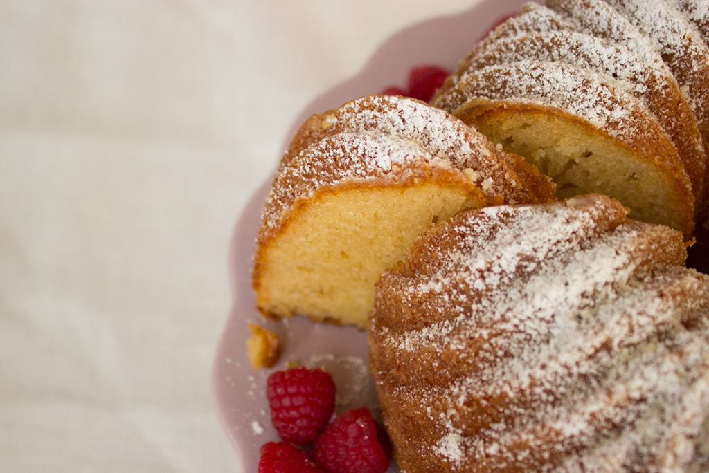 Jedes Stück ein Genuss: Mascarpone-Guglhupf nach moment in a jelly jar