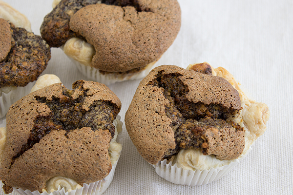 Die Mohn Muffins sind wirklich im Nullkommanix gemacht und schmecken traumhaft!!