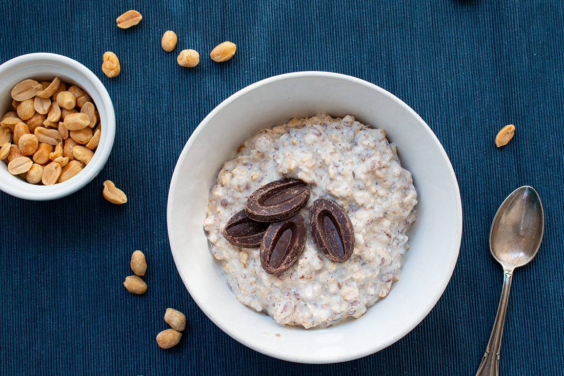 Overnight Oats mit Schokolade und Erdnuss