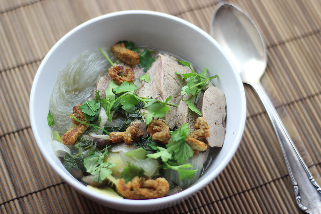 Phò Suppe mit Ente: zu jeder Tageszeit perfekt!