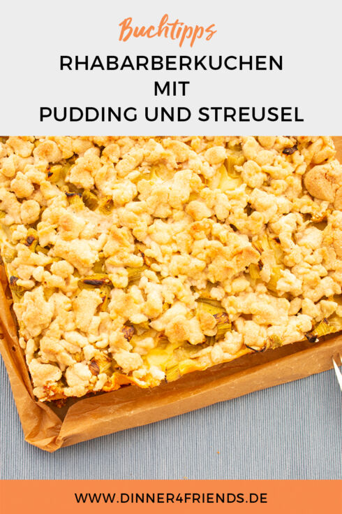 Rhabarberkuchen mit Vanillepudding und Streusel