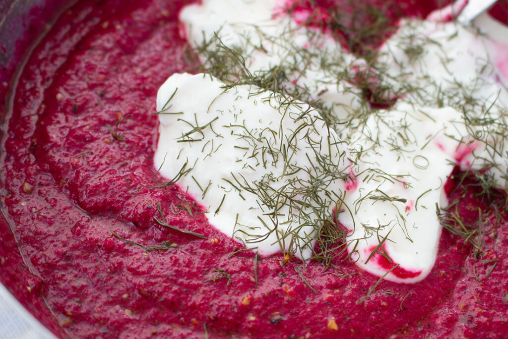 Rote Beete Dip ist schnell gemacht und voller Vitamine!