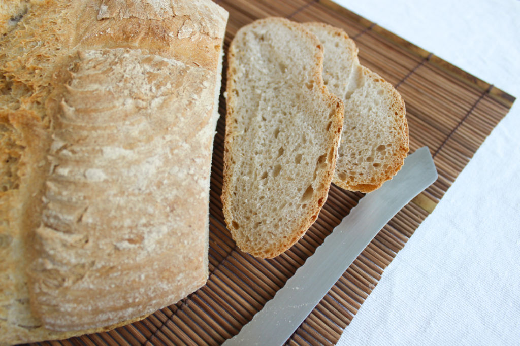 Rustikales Bauernweißbrot