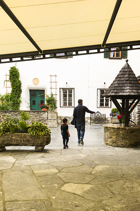 Ein echter Familienurlaub im Hideaway Schloss Mittersill: Gutes Essen, gutes Wellness-Programm, Wandern in toller Natur.