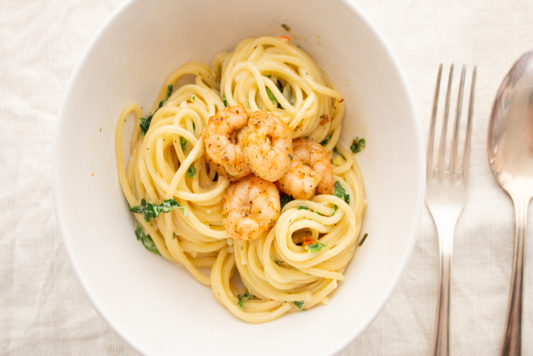 Spagetti mit Garnelen und Spinat