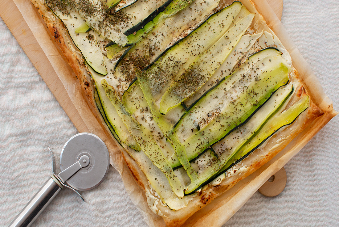 Blätterteig Tarte mit Zucchini und Ziegenkäse - Dinner4Friends