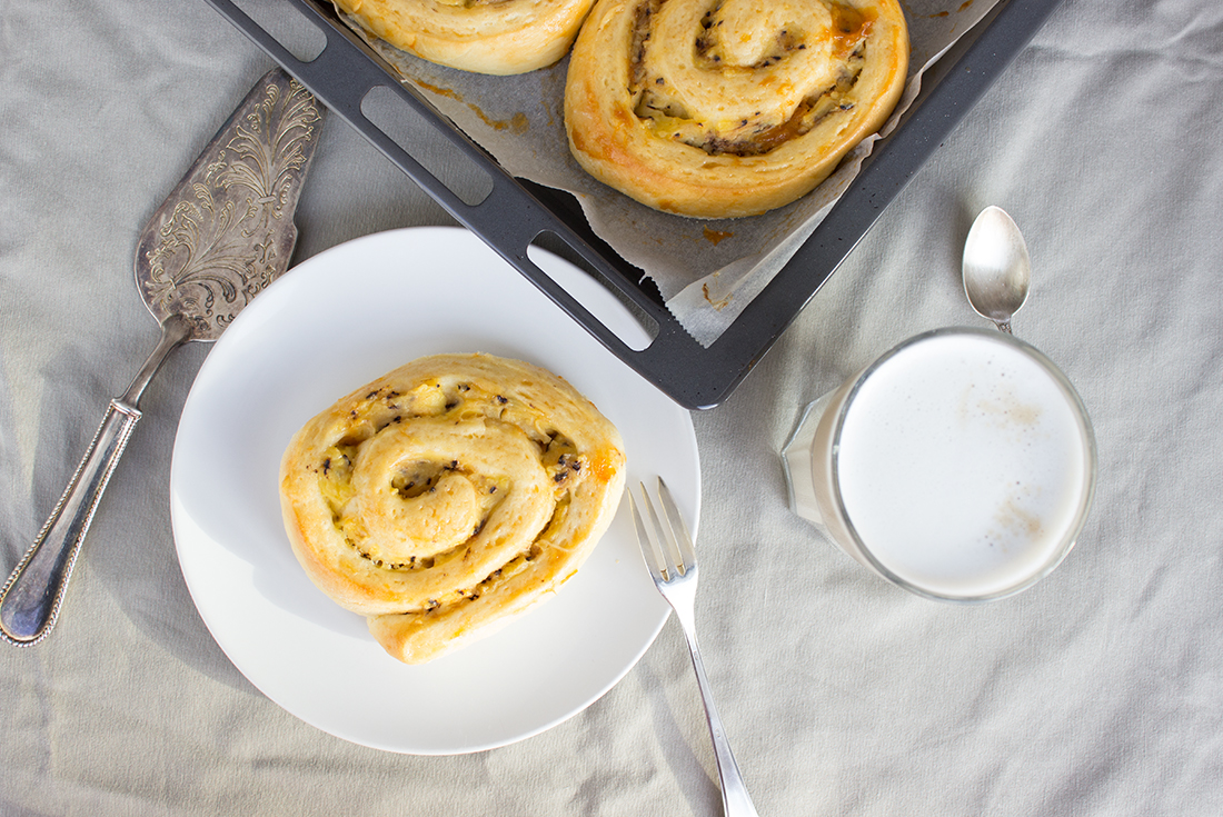 Puddingschnecken mit unbeschreiblich flaumigem Hefeteig!