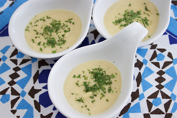 Der Schwarze Rettich ist ein typisches Wintergemüse und ein Erkältungskiller! Als Suppe ist er sehr, sehr lecker!